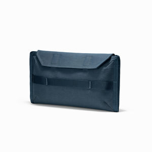 CIVIC Access Pouch 1L in Dark Navy Konbu - magnetic closure