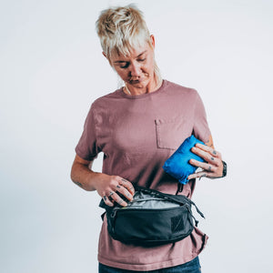 CIVIC ACCESS SLING 2L BLACK CAS2 FRONT POCKET