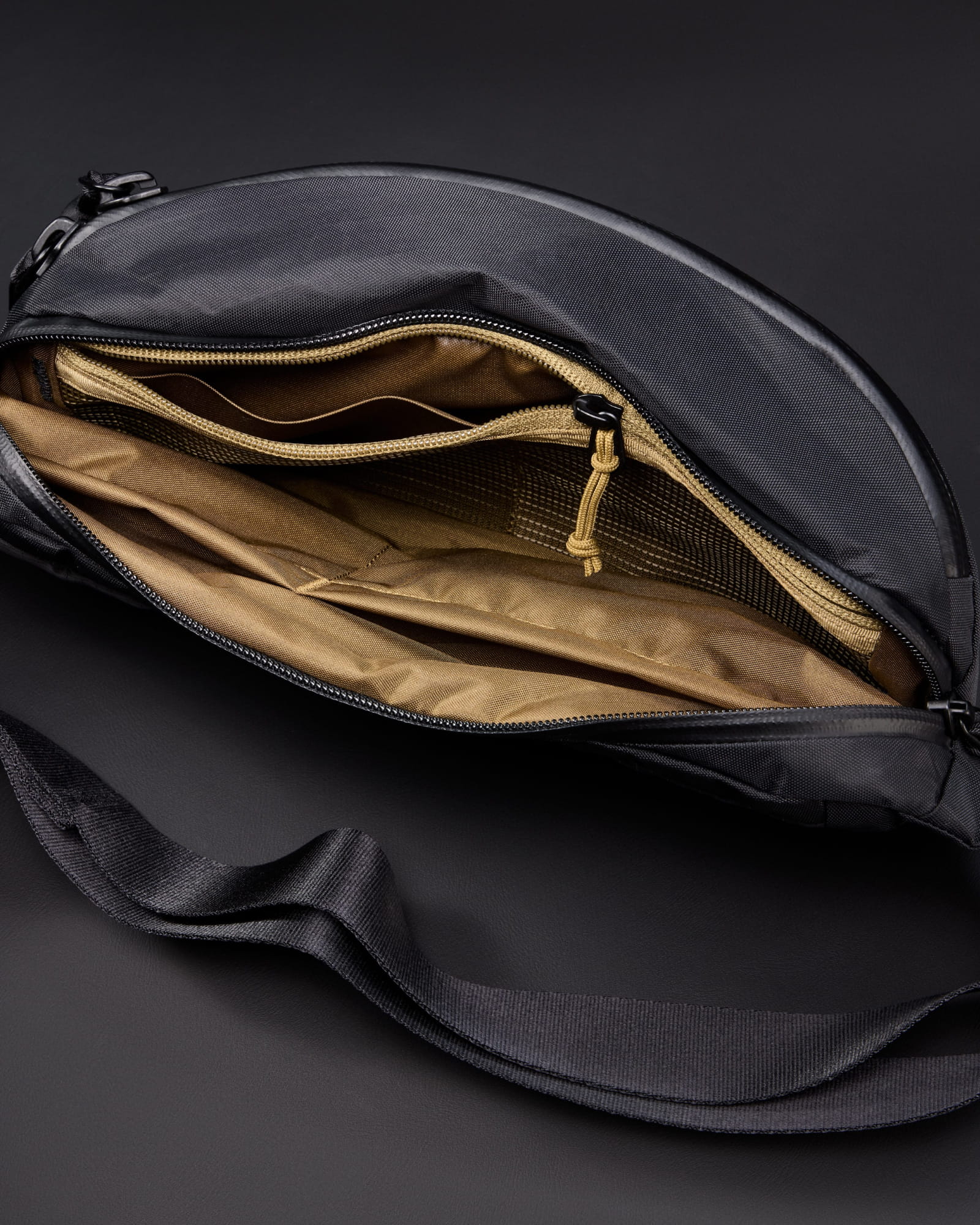 CIVIC Access Sling 2L X-Pac Intuitive Organization