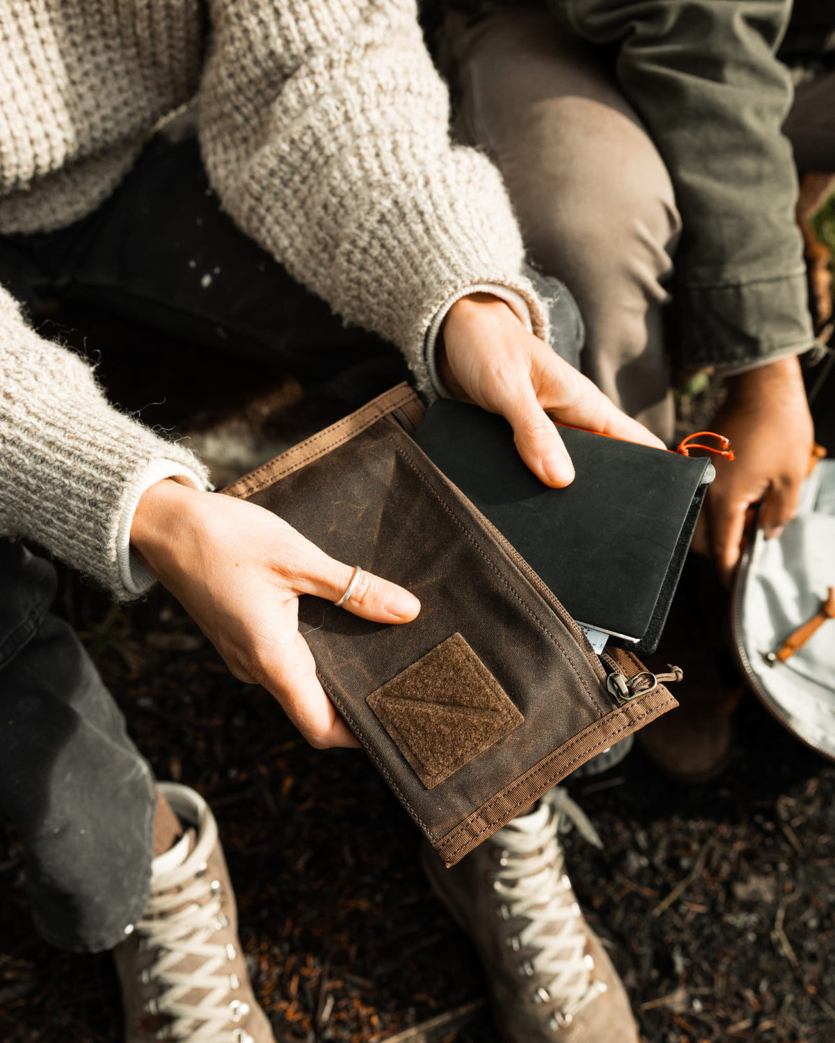 CIVIC Flat Pouch - Waxed Canvas Flexible Volume