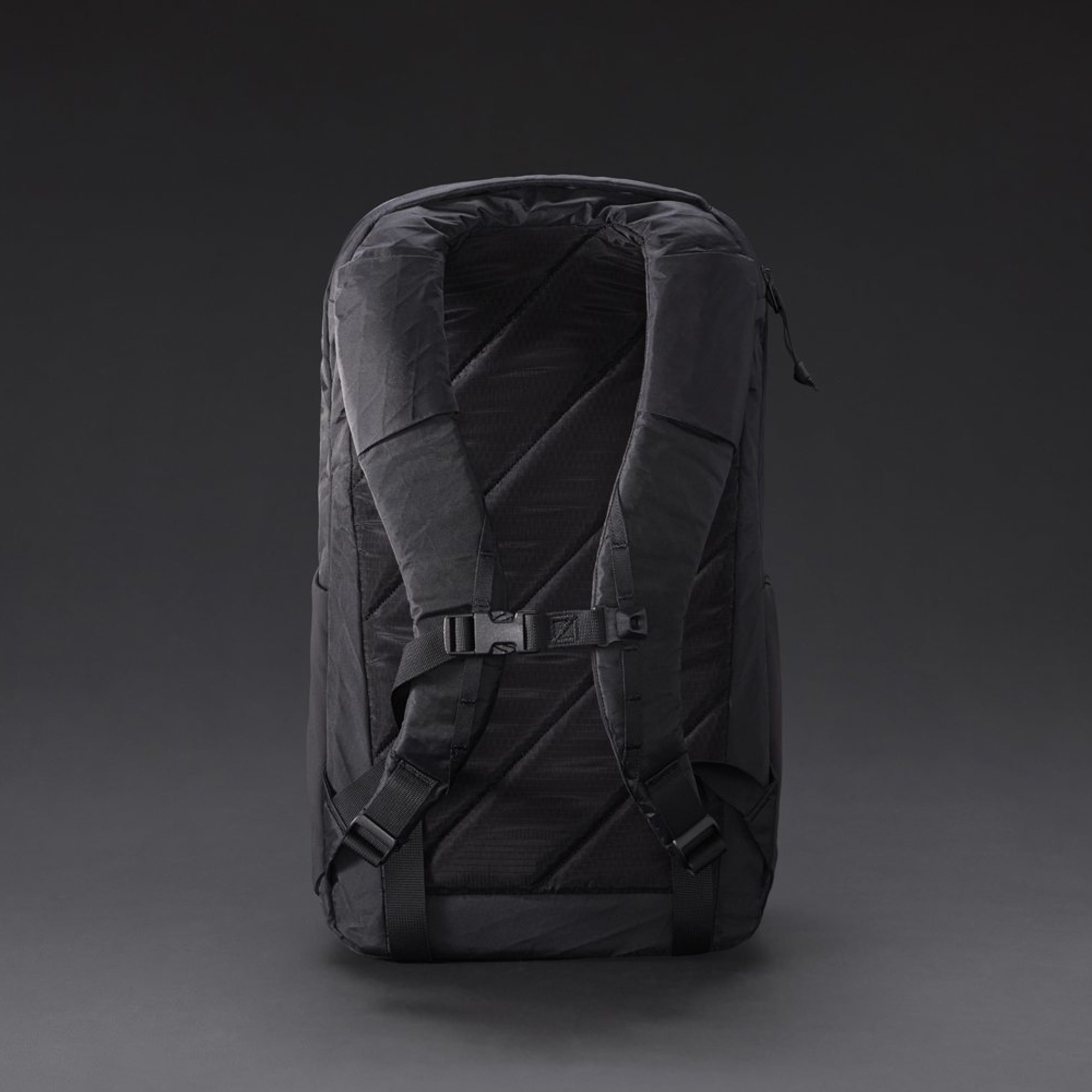 CIVIC Half Zip 22L - CHZ22 - Black and Coyote Brown - X-Pac - breathable back panel