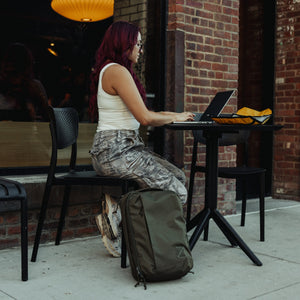 CIVIC Panel Loader 16L CPL16 in OD Green - using laptop