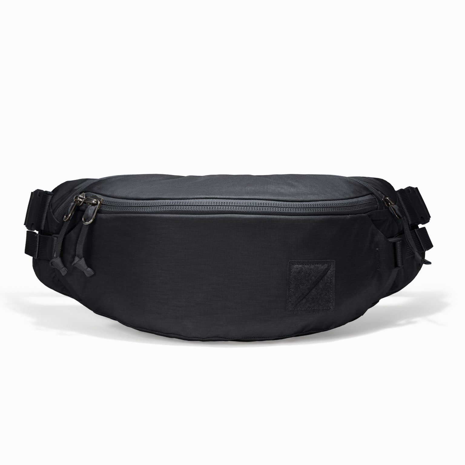 MOUNTAIN Hip Pack 3.5L - mhp3.5 - solution dyed black - front view MOUNTAIN Hip Pack 3.5L - mhp3.5 - solution dyed black - front view [11003a-SBK