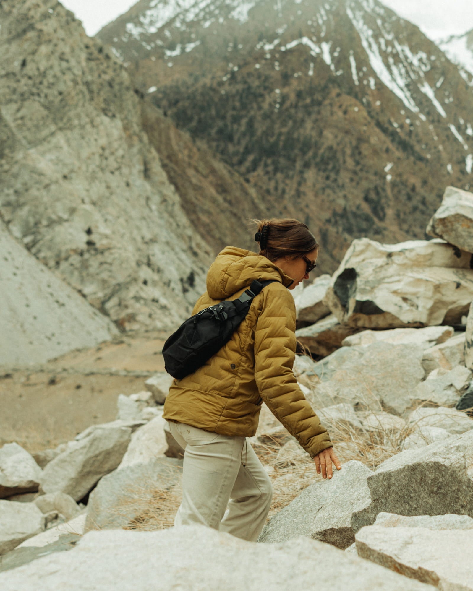 MOUNTAIN Hip Pack Shoulder Sling