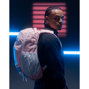 MOUNTAIN Panel Loader 22L in Arctic Kludde - Ultra - side view