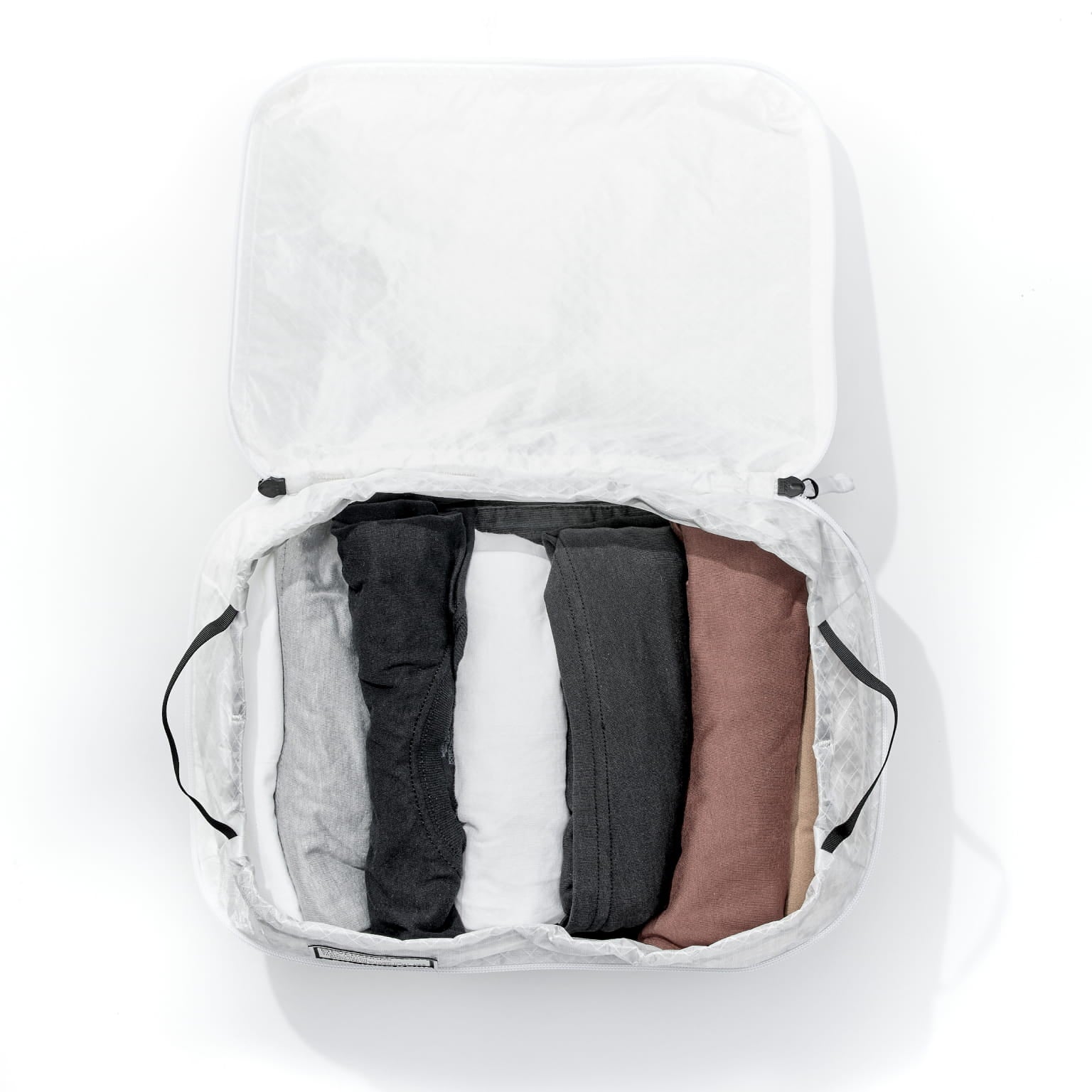 Transit Packing Cube 10L - ULTRA TX50 White packed with shirts
