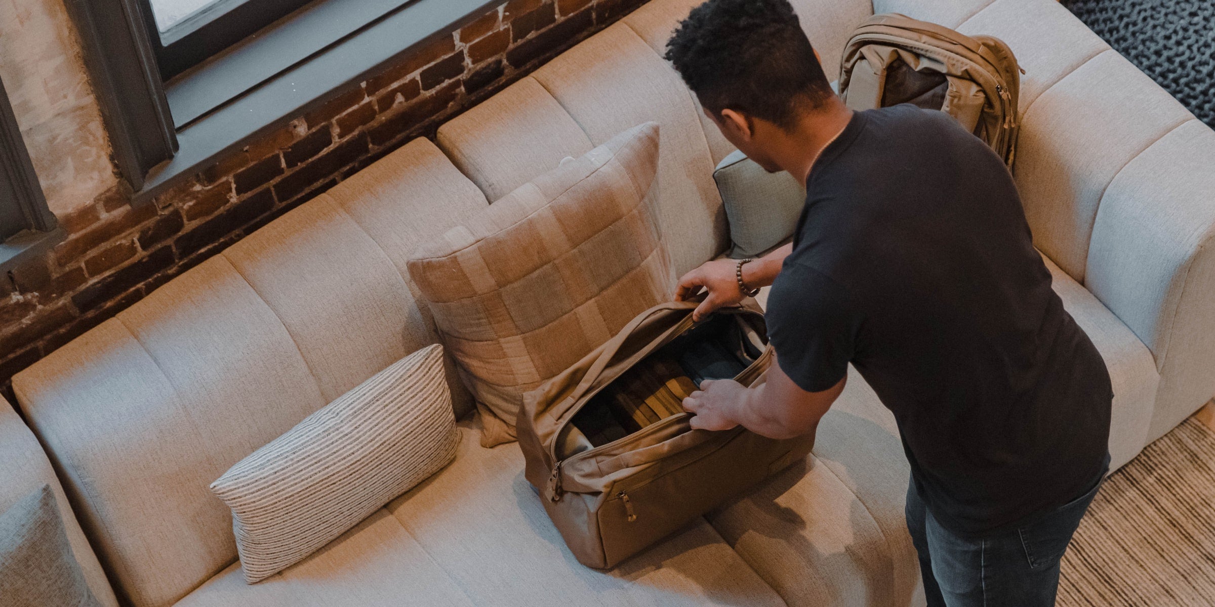behind the brief transit duffel 35L