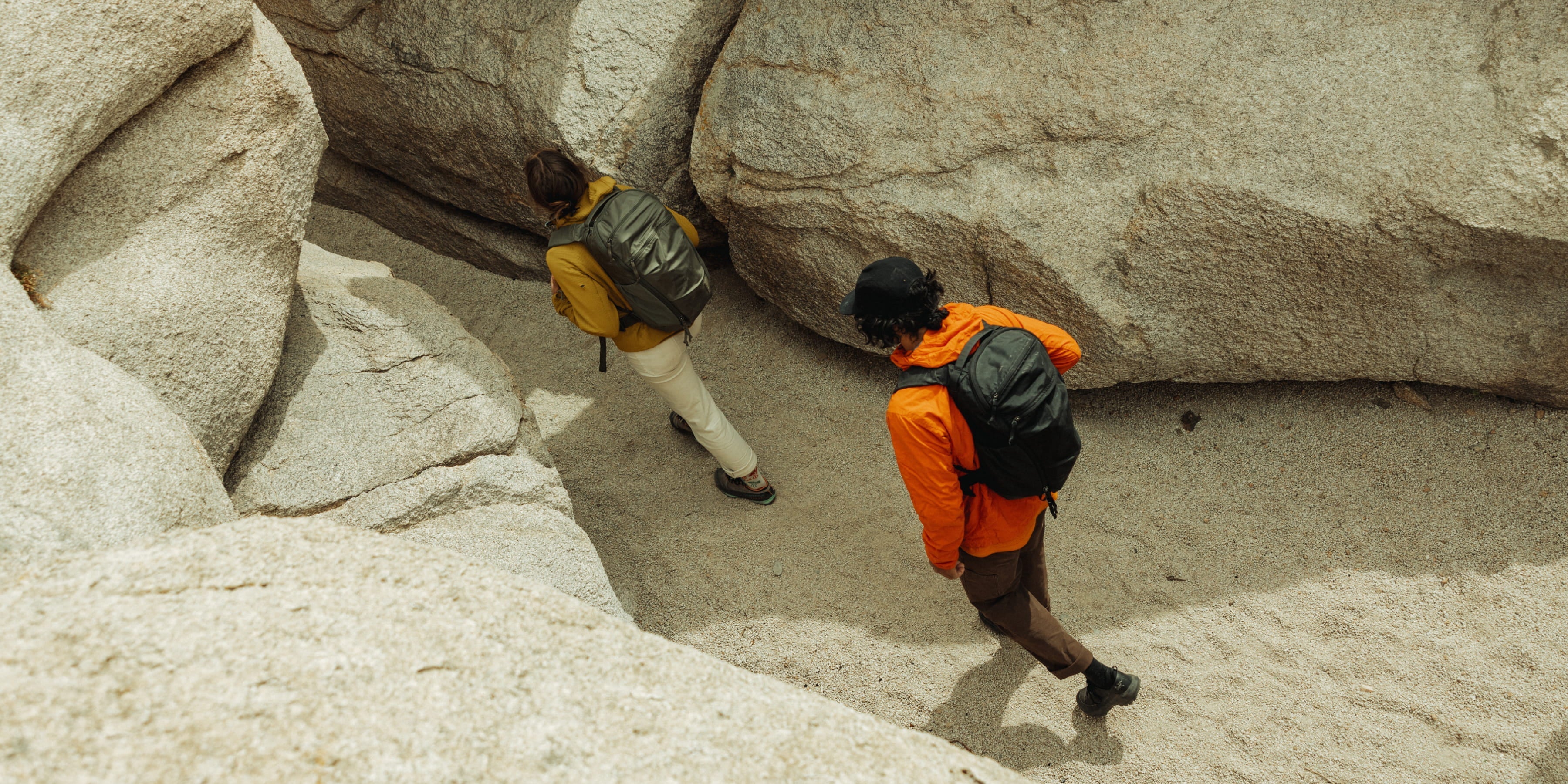 MOUNTAIN Panel Loader 22L | Features Video