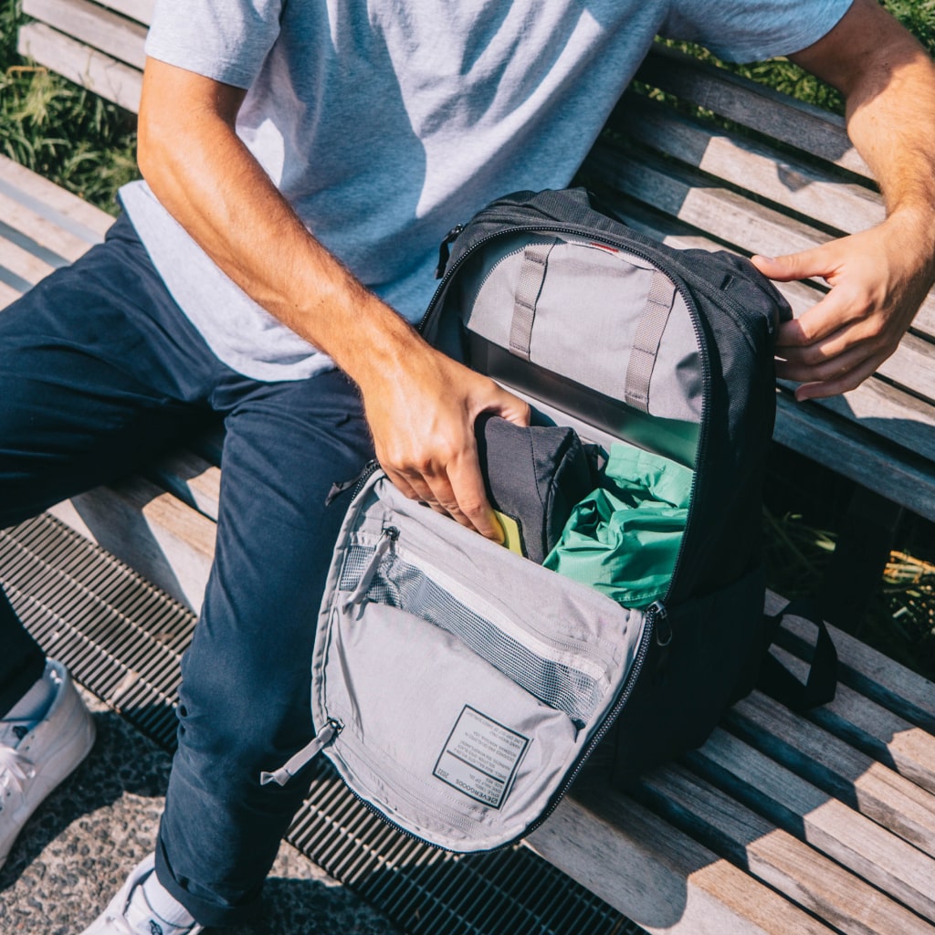 EVERGOODS - Civic Half Zip 26L | The Classic Daybag Elevated