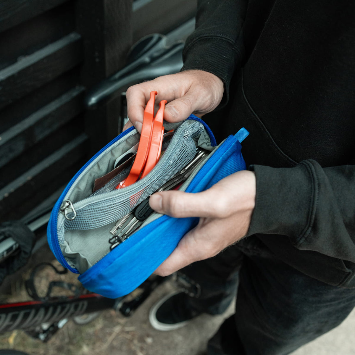 CIVIC Access Pouch 0.5L Signal Blue CAP0.5 [13017a-SBL]