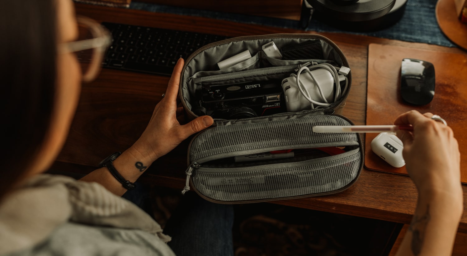 CIVIC Access Pouch 2L - CAP2 - in Coyote Brown internal mesh pocket