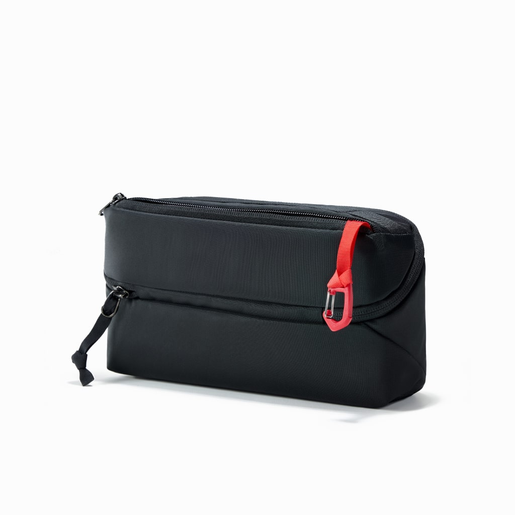 CIVIC ACCESS POUCH 2L BLACK CAP2 BACK [13006a-SBK]