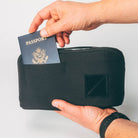 CIVIC ACCESS POUCH 2L SOLUTION DYED BLACK CAP2 Front Pocket CIVIC ACCESS POUCH 2L SOLUTION DYED BLACK CAP2 Front Pocket [13006a-SBK