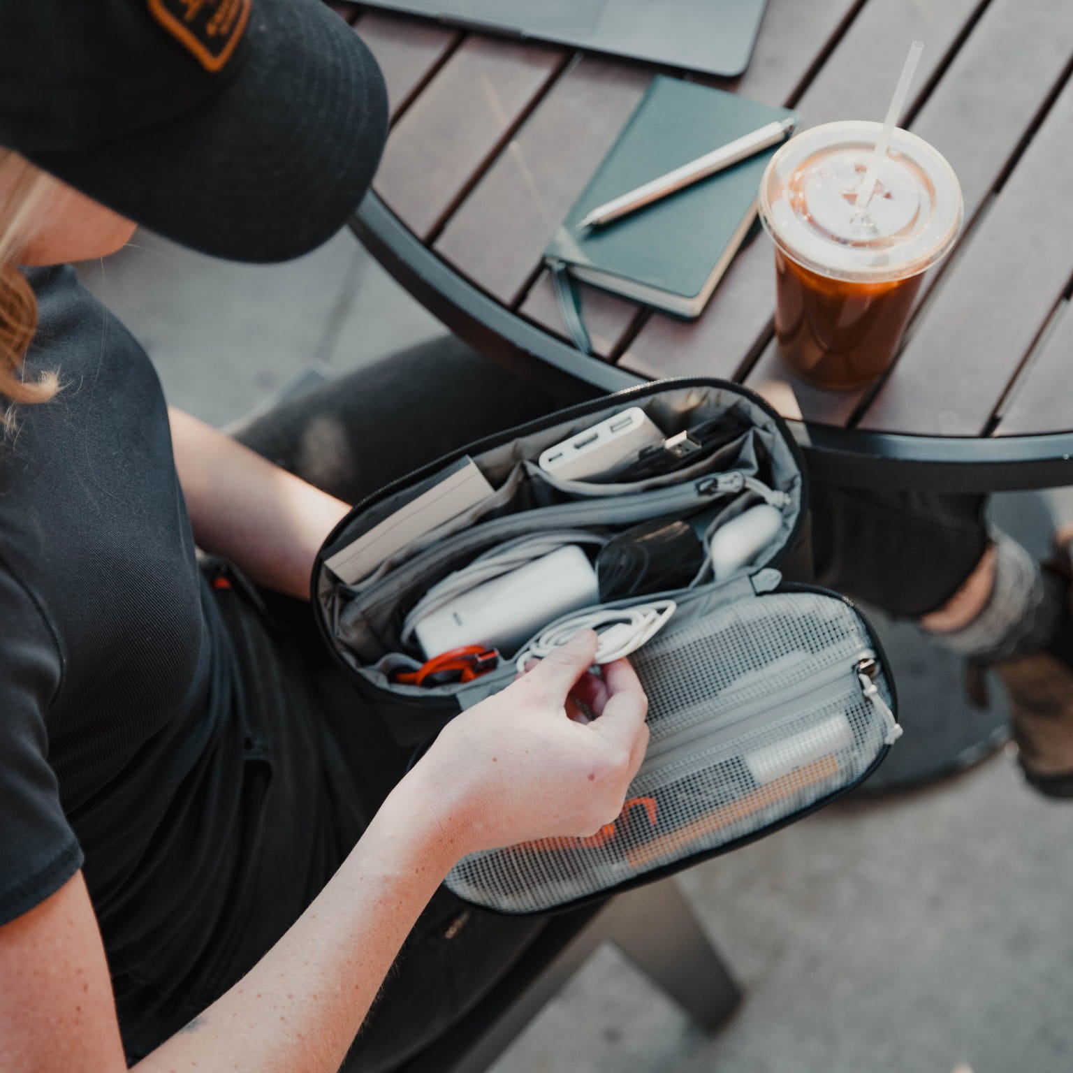 CIVIC Access Pouch 2L - CAP2 tech kit open [13006a-SBK]