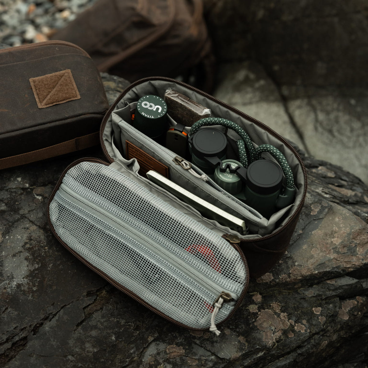 CIVIC Access Pouch 2L Waxed Canvas Tan Binos