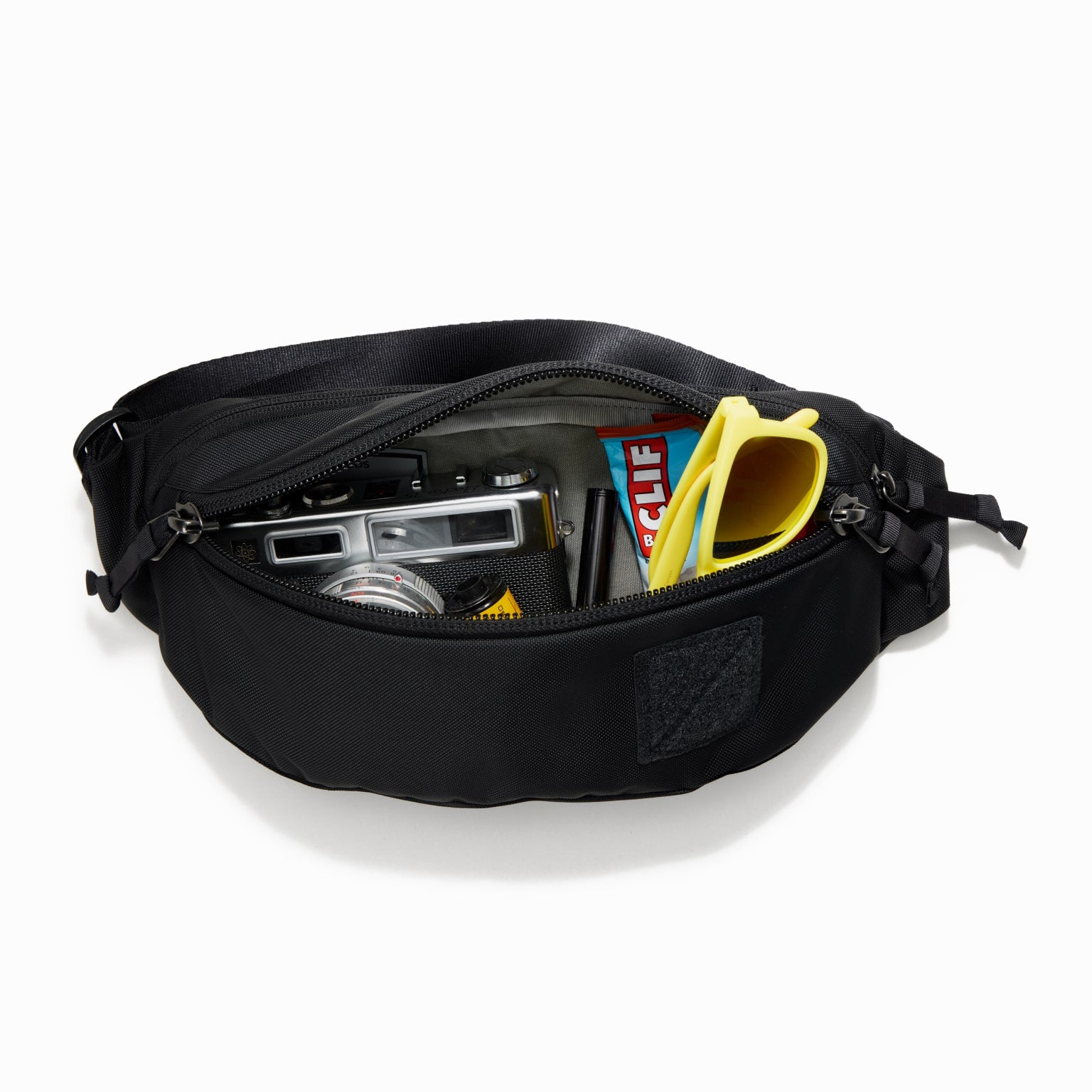 CIVIC Access Sling 2L in Solution Dyed Black - front access pocket [13011c-SBK]