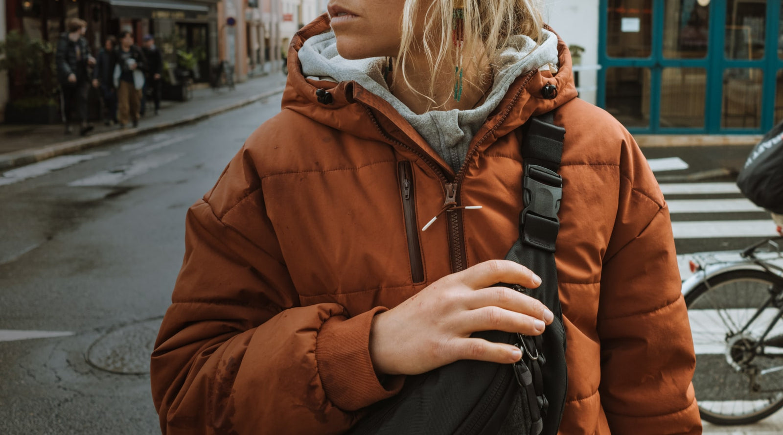 CIVIC Access Sling 2L in Solution Dyed Black - updated buckle system