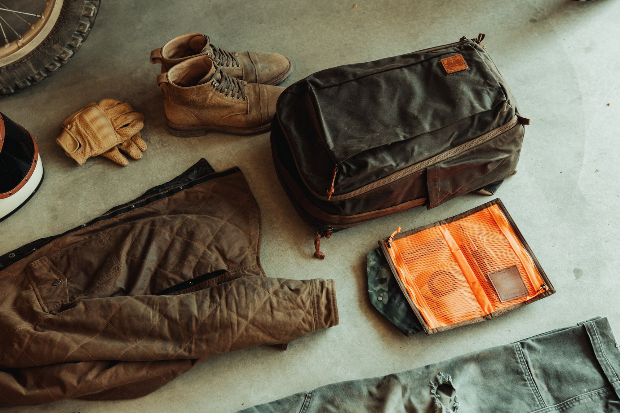 CIVIC Access Pouch 1L - Waxed Canvas - Griffin 2 - Packing List