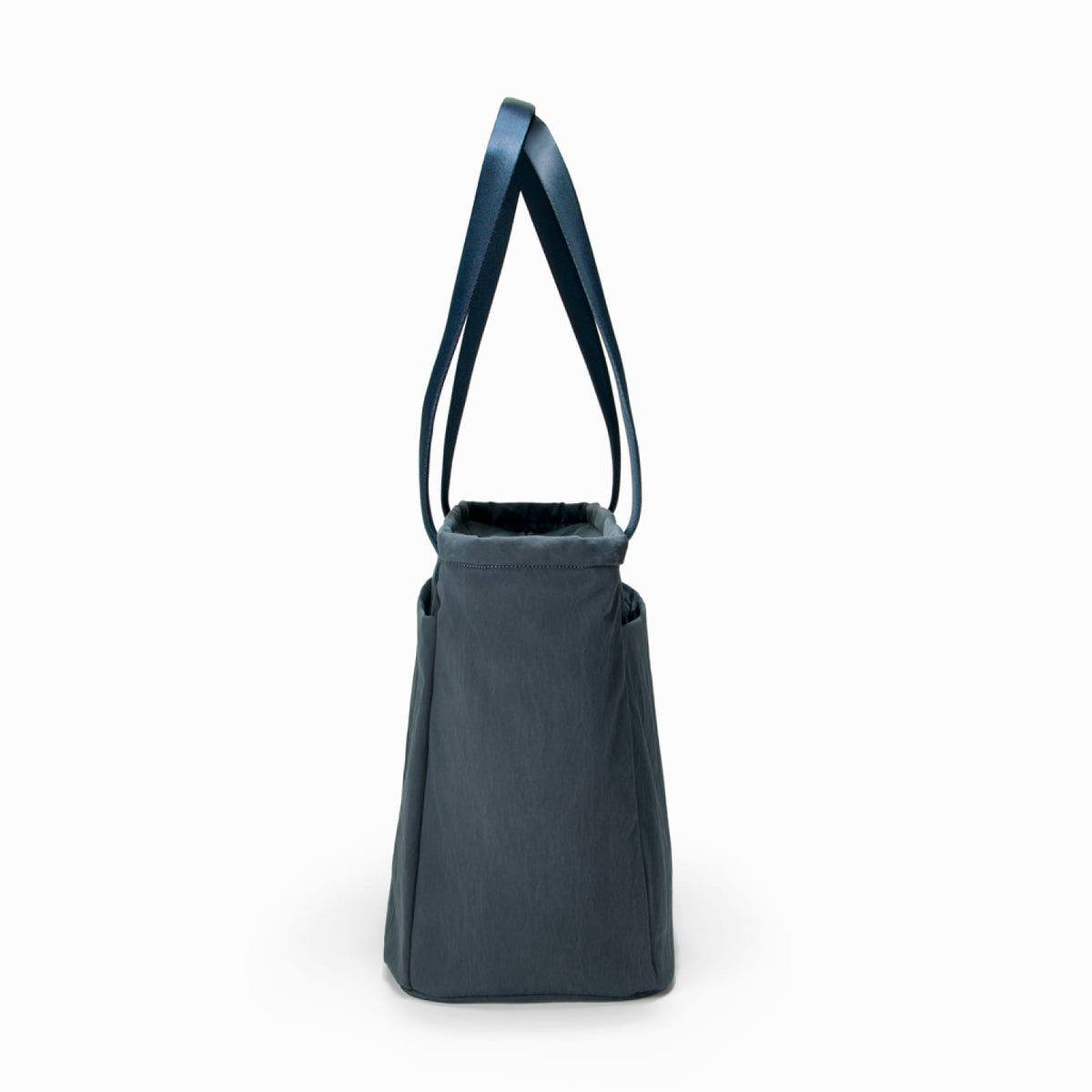 CIVIC Daily Tote 24L in Konbu side profile with handles up