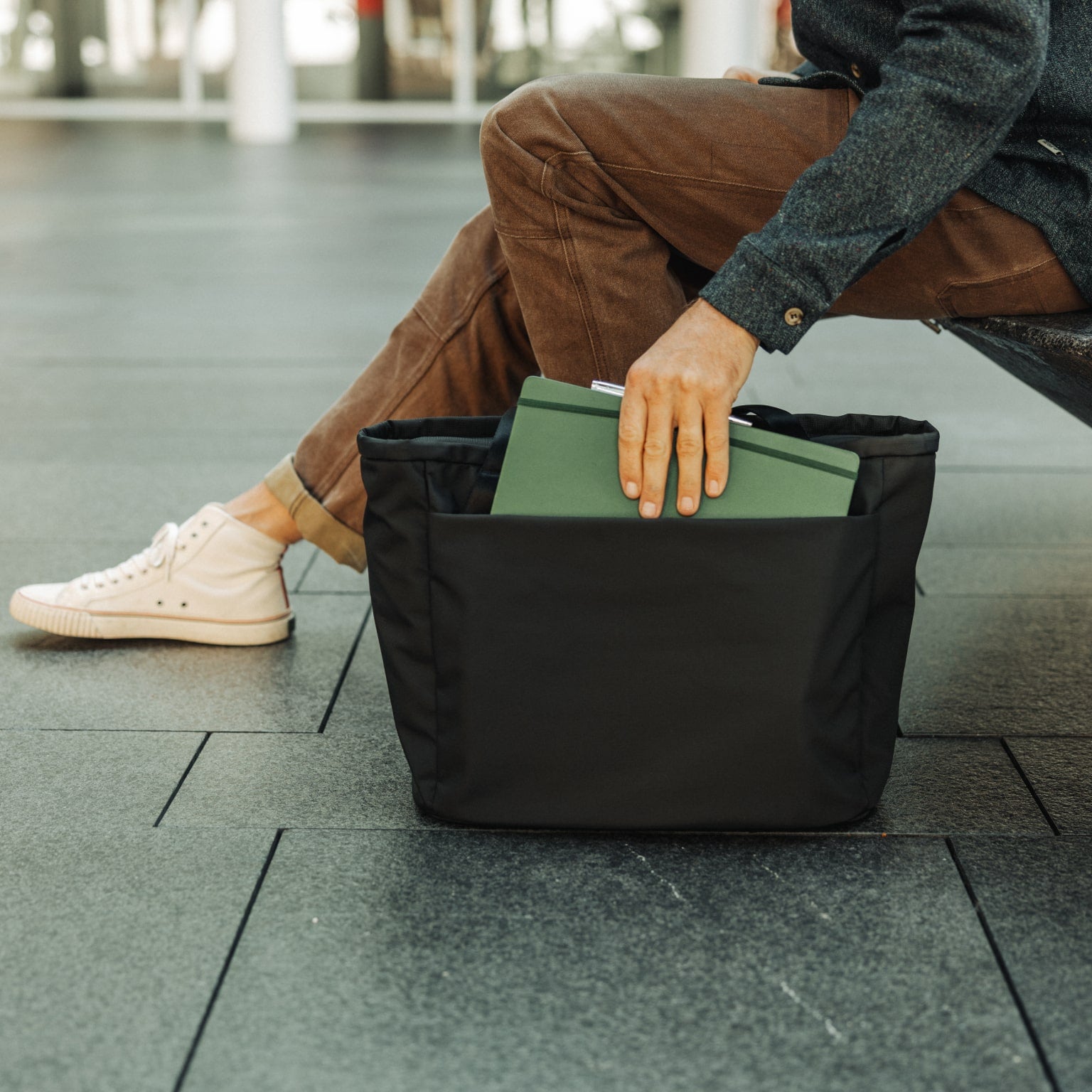 CIVIC Daily Tote 24L in Solution Dyed Black - CDT24 -quick access side pocket [13024a-SBK]
