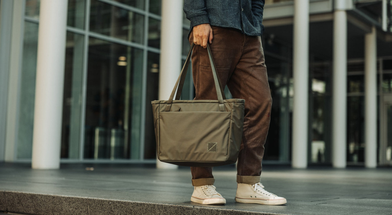 CIVIC Daily Tote 24L - CDT24 - carried by hand