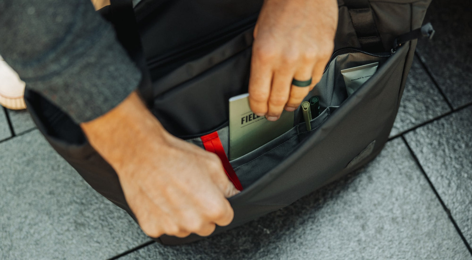 CIVIC Daily Tote 24L - CDT24 - quick access drop in pockets