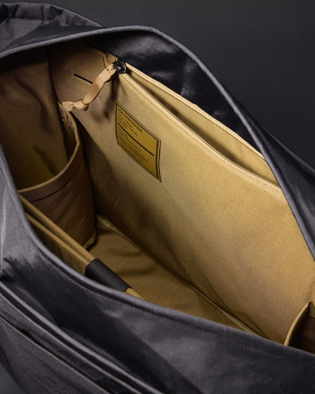 CIVIC Daily Tote 24L X-Pac Coyote Brown Interior