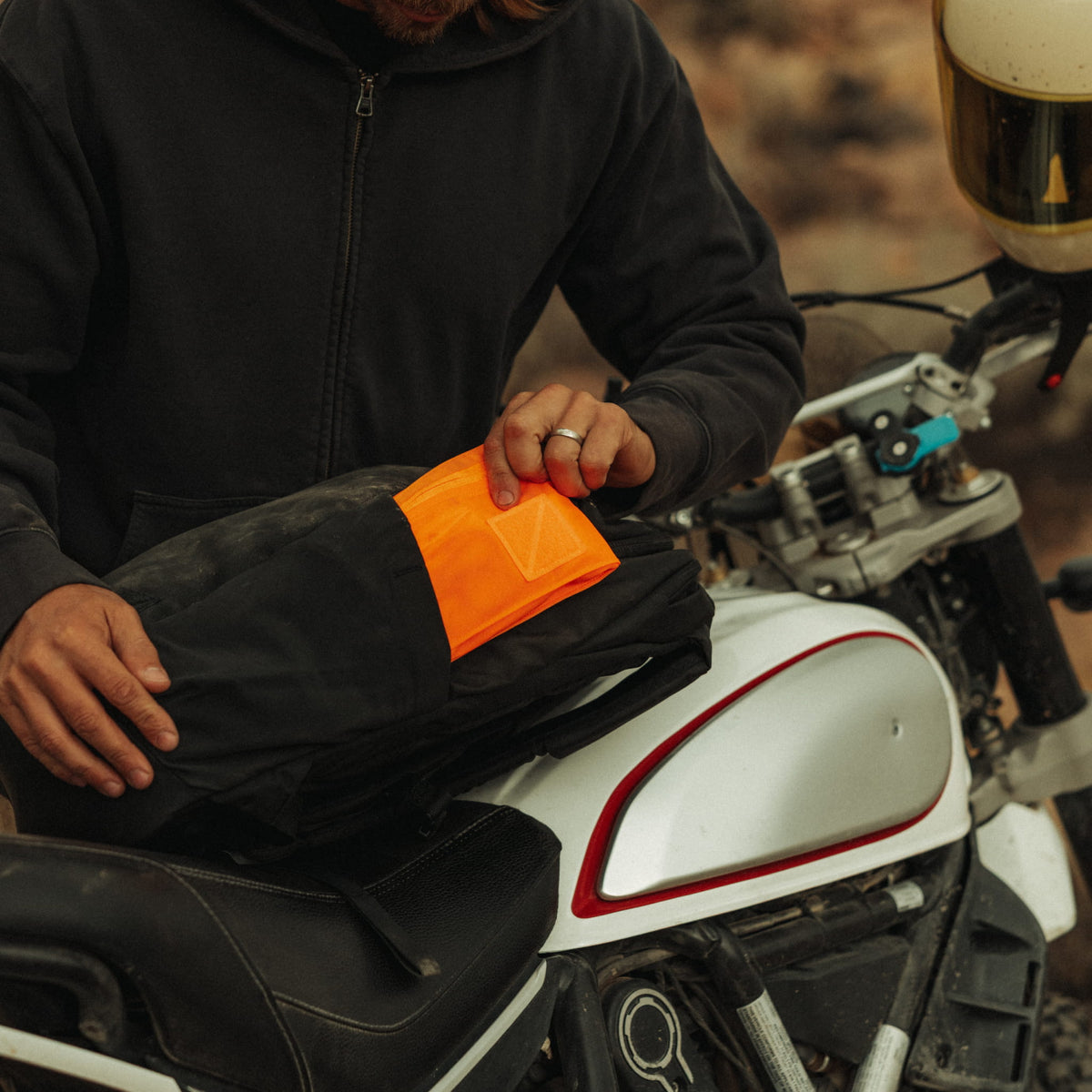 CIVIC Flat Pouch Hot Orange in backpack side pocket CIVIC Flat Pouch Hot Orange in backpack side pocket [13022a-HTO