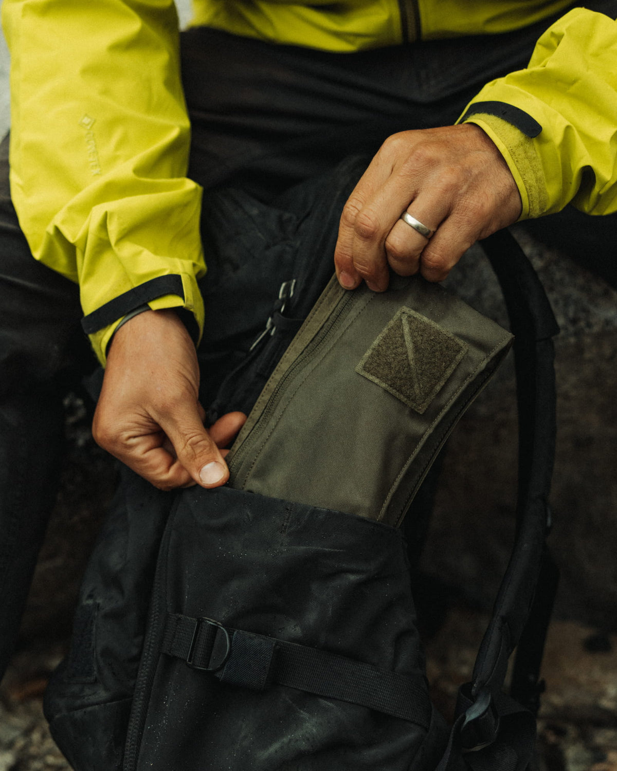 CIVIC Flat Pouch fitting inside an external pocket