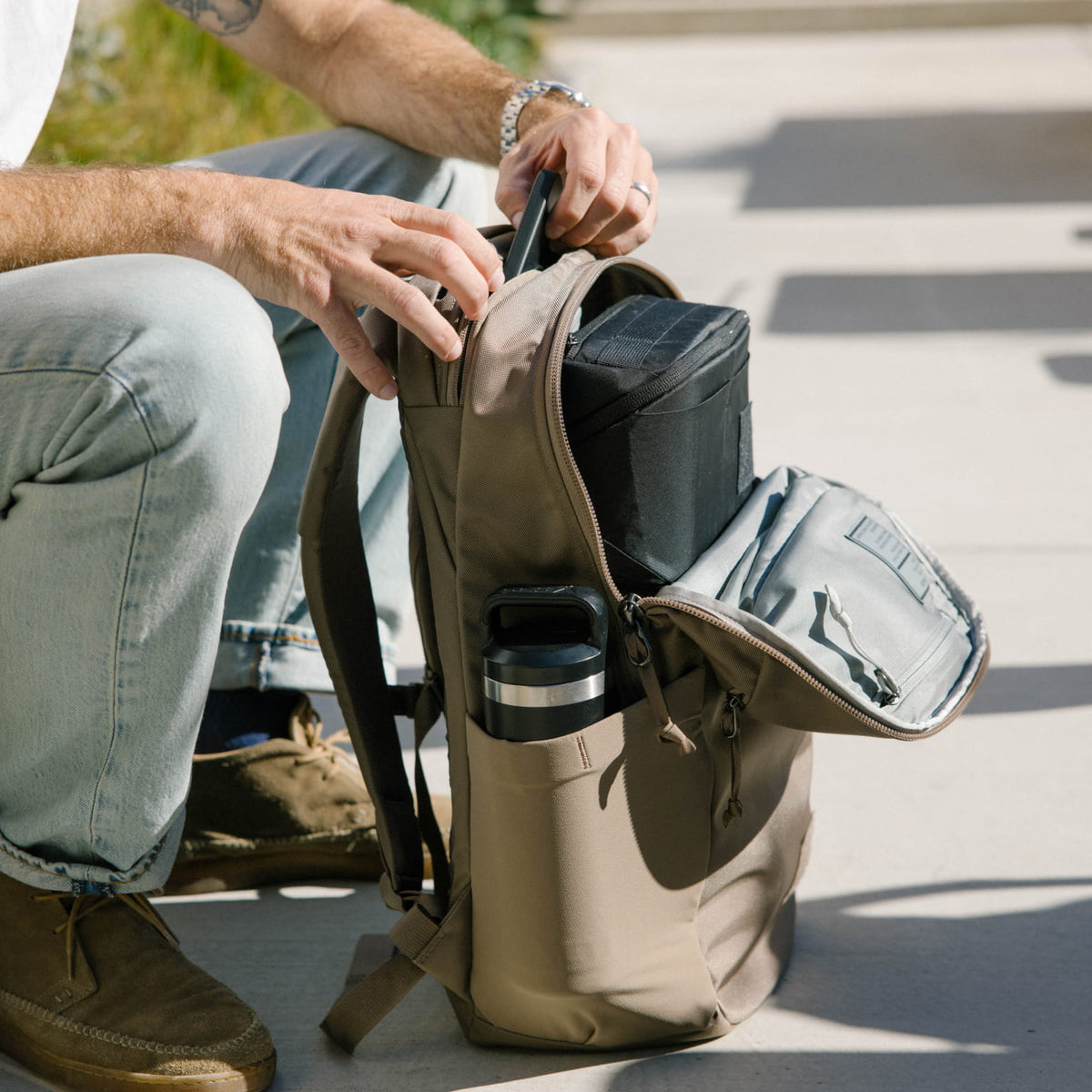 CIVIC Half Zip 22L in Fossil Brown - quick access laptop compartment and water bottle pocket