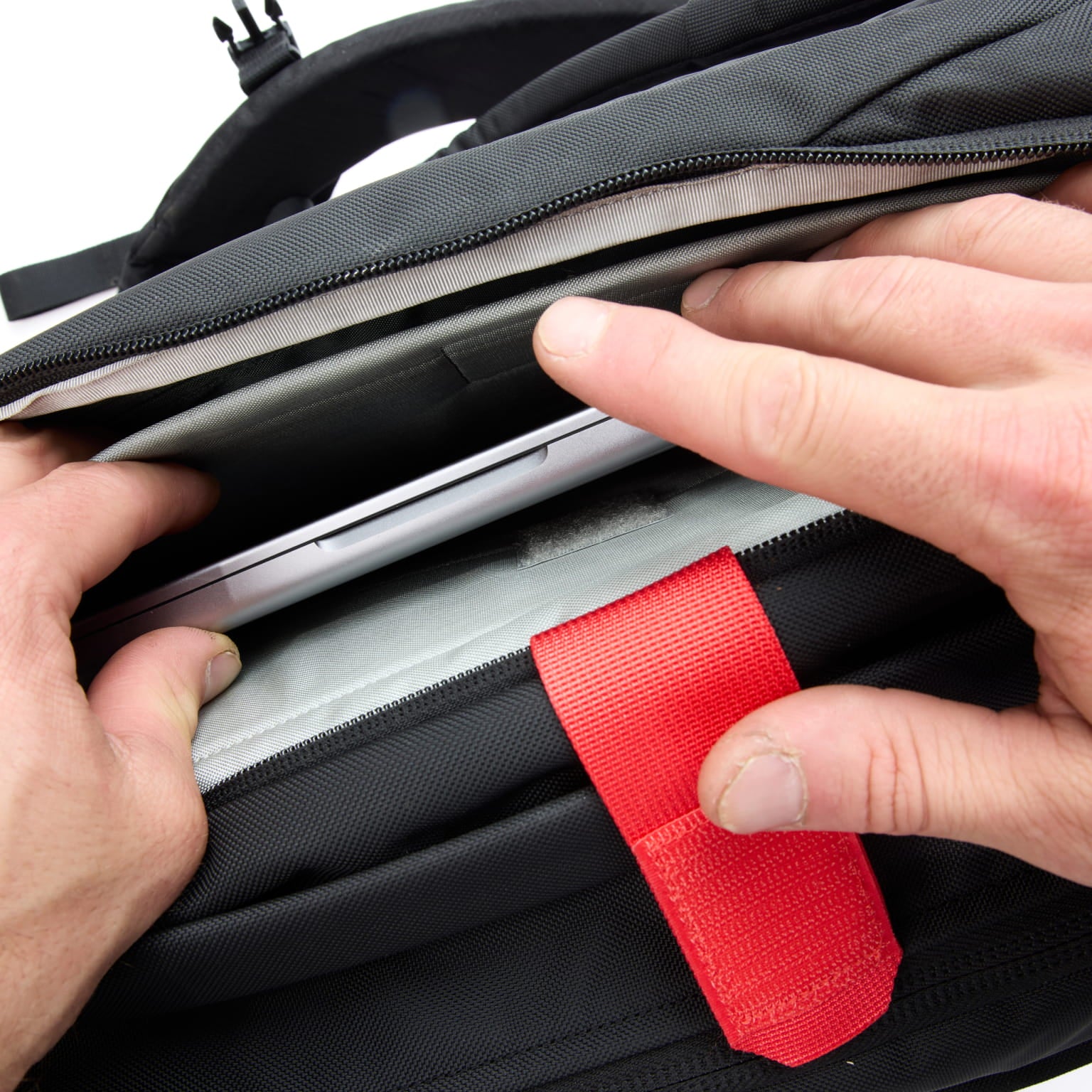 CIVIC Panel Loader CPL 16L Black Laptop Sleeve with Red Secure Strap [13016c-SBK]