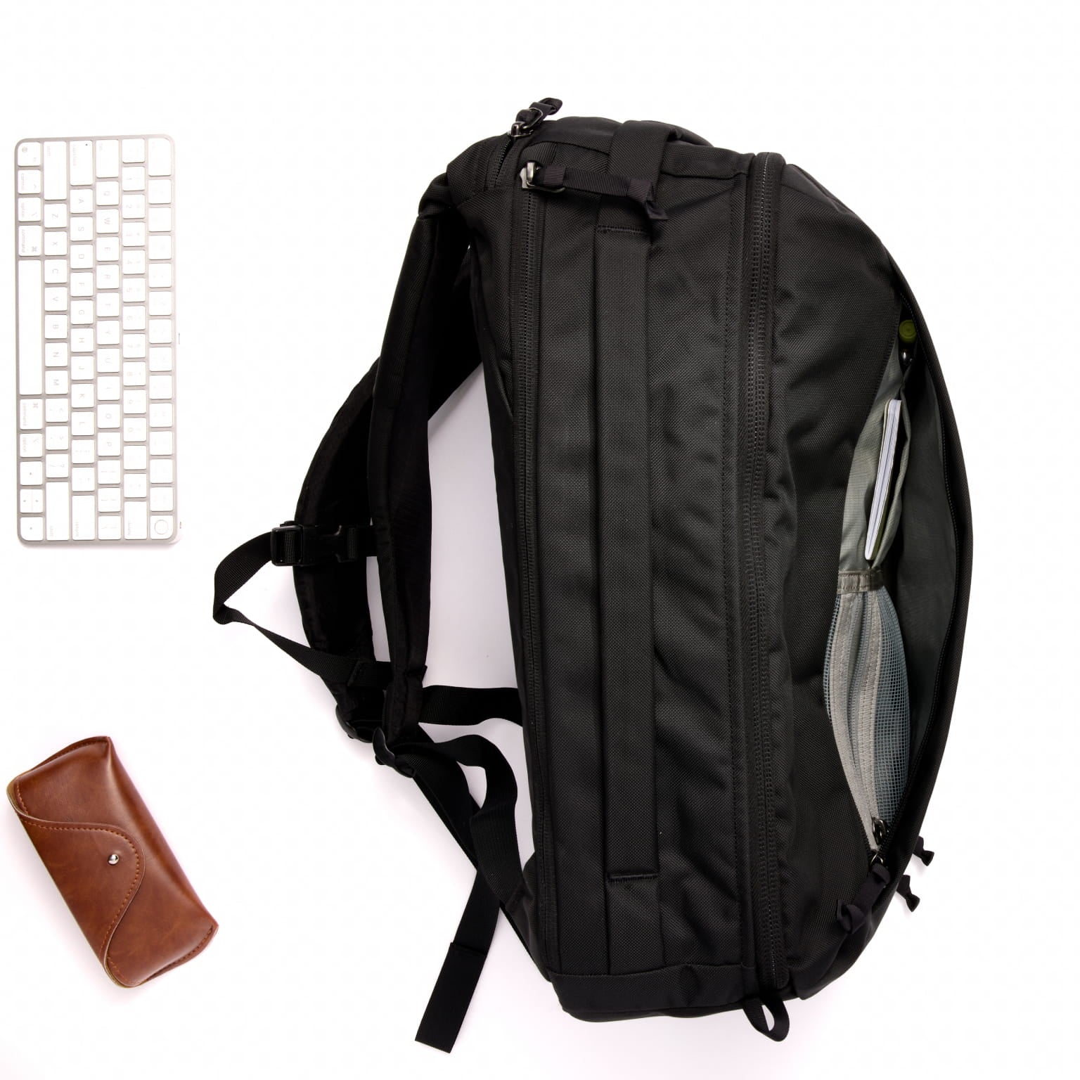 CIVIC Panel Loader CPL 16L Black pakcout laptop keyboard and sunglasses case [13016c-SBK]