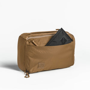 CIVIC Panel Loader 24L in Coyote Brown - side access pocket