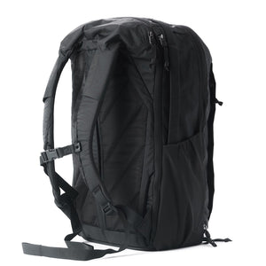 CIVIC Travel Bag 35L in solution dyed black - breathable back panel