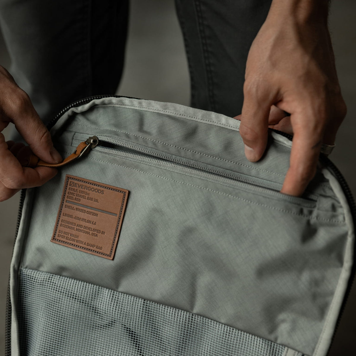 Civic Travel Bag in Waxed Olive [13019cc-WOL, 13012cc-WOL]