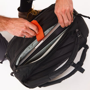 CIVIC Travel Bag 20L in Solution Dyed Black  - padded laptop pocket