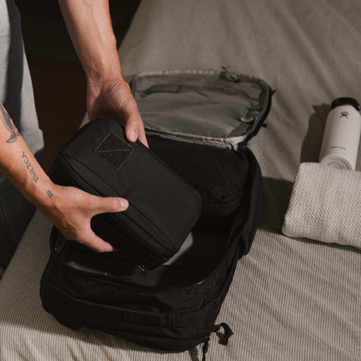 CIVIC Travel Bag CIVIC Travel Bag