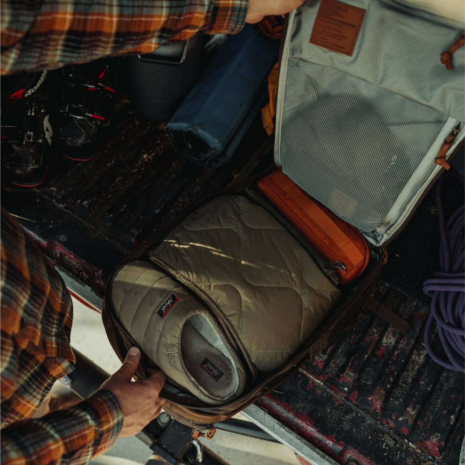 CIVIC Travel Bag 26L in Waxed Canvas - Waxed Tan - panel loading opening [13012cc-WTN]