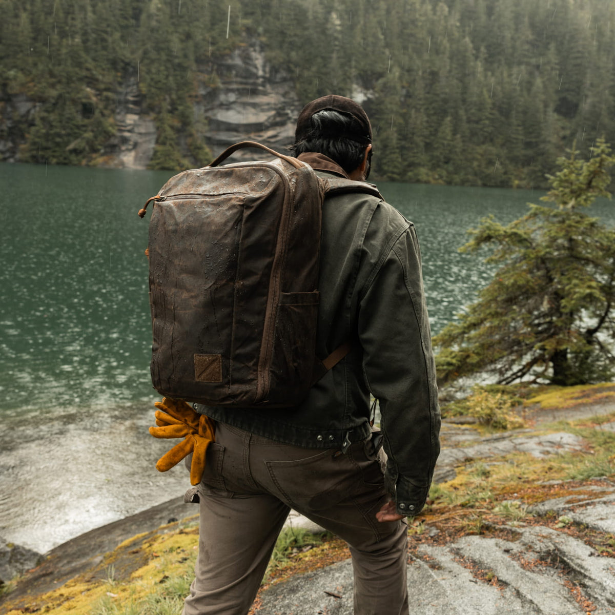 CIVIC Travel Bag 26L in Waxed Canvas - Waxed Tan - Hiking in Alaska [13012cc-WTN]