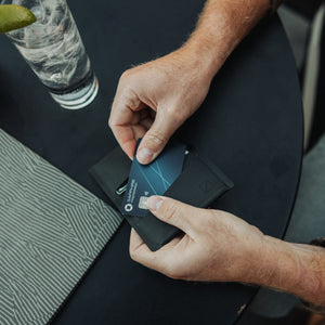 ELEMENT Card Wallet - ECW - minimalist wallet - card slots