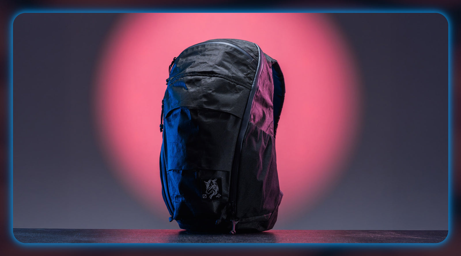 MOUNTAIN Panel Loader 22L - Kludde Edition - ULTRA - Black Magic profile