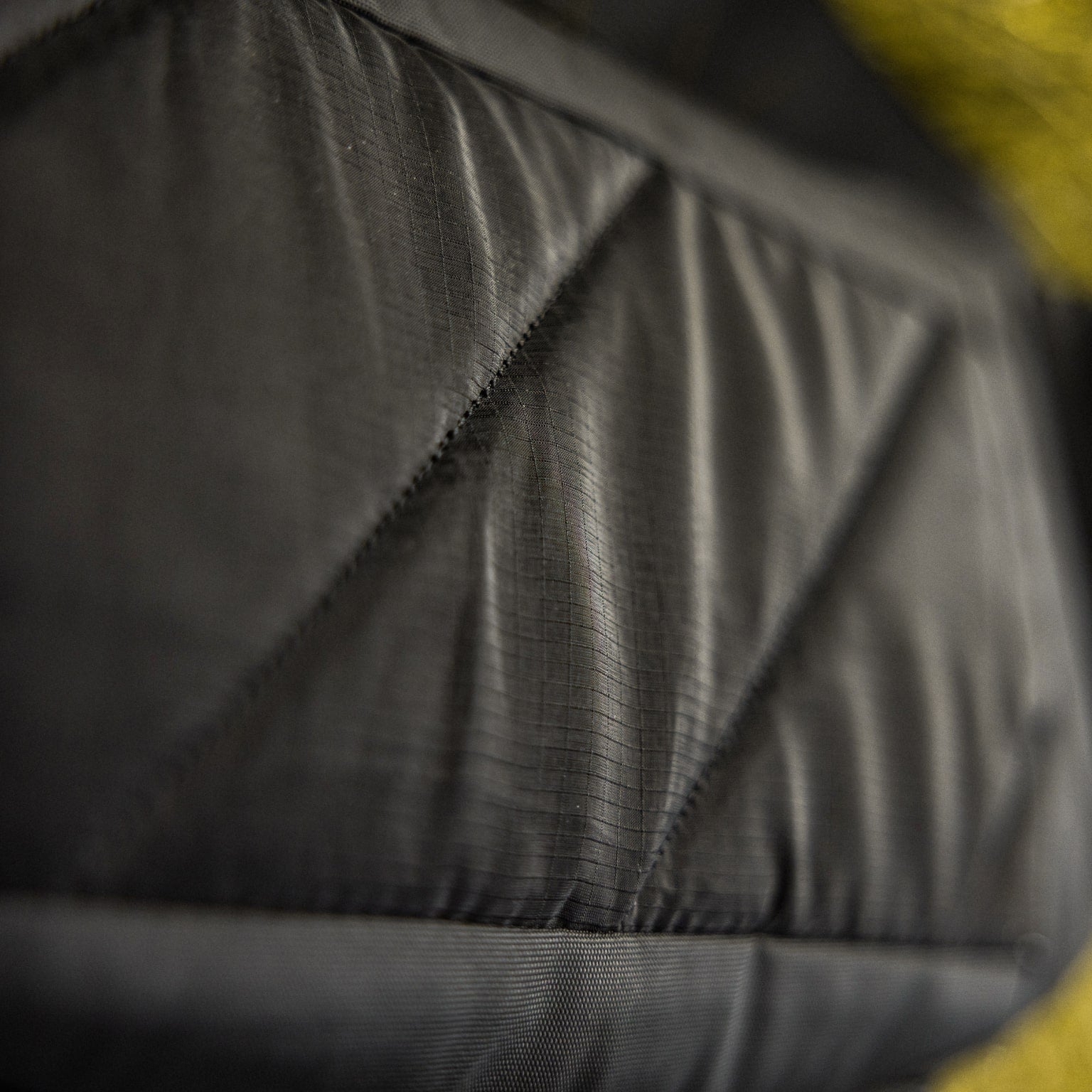 MOUNTAIN HIP PACK 3.5L in Solution Dyed Black - Breathable Back Panel [11003a-SBK]