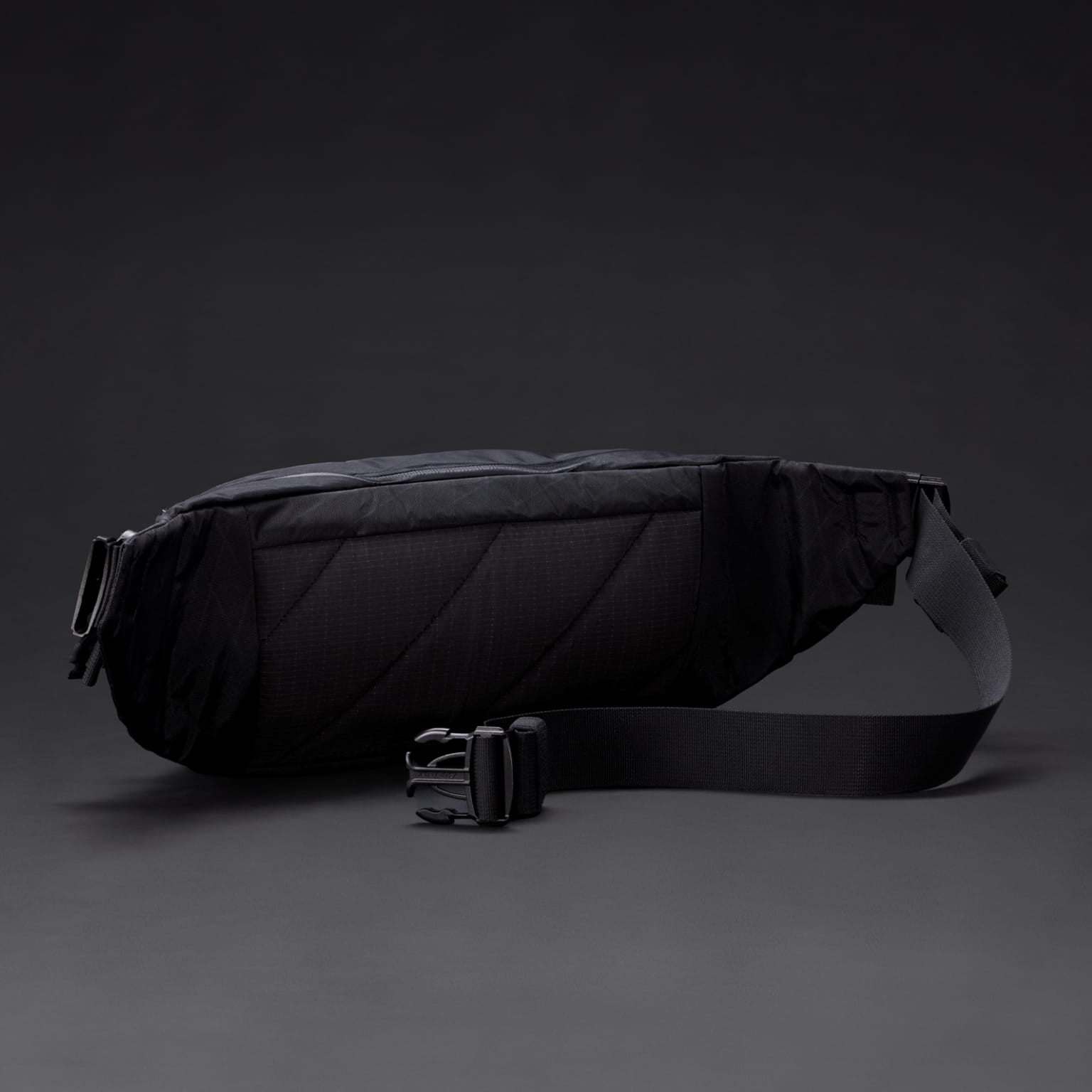 MOUNTAIN Hip Pack 3.5L - X-Pac Back Panel with Strap