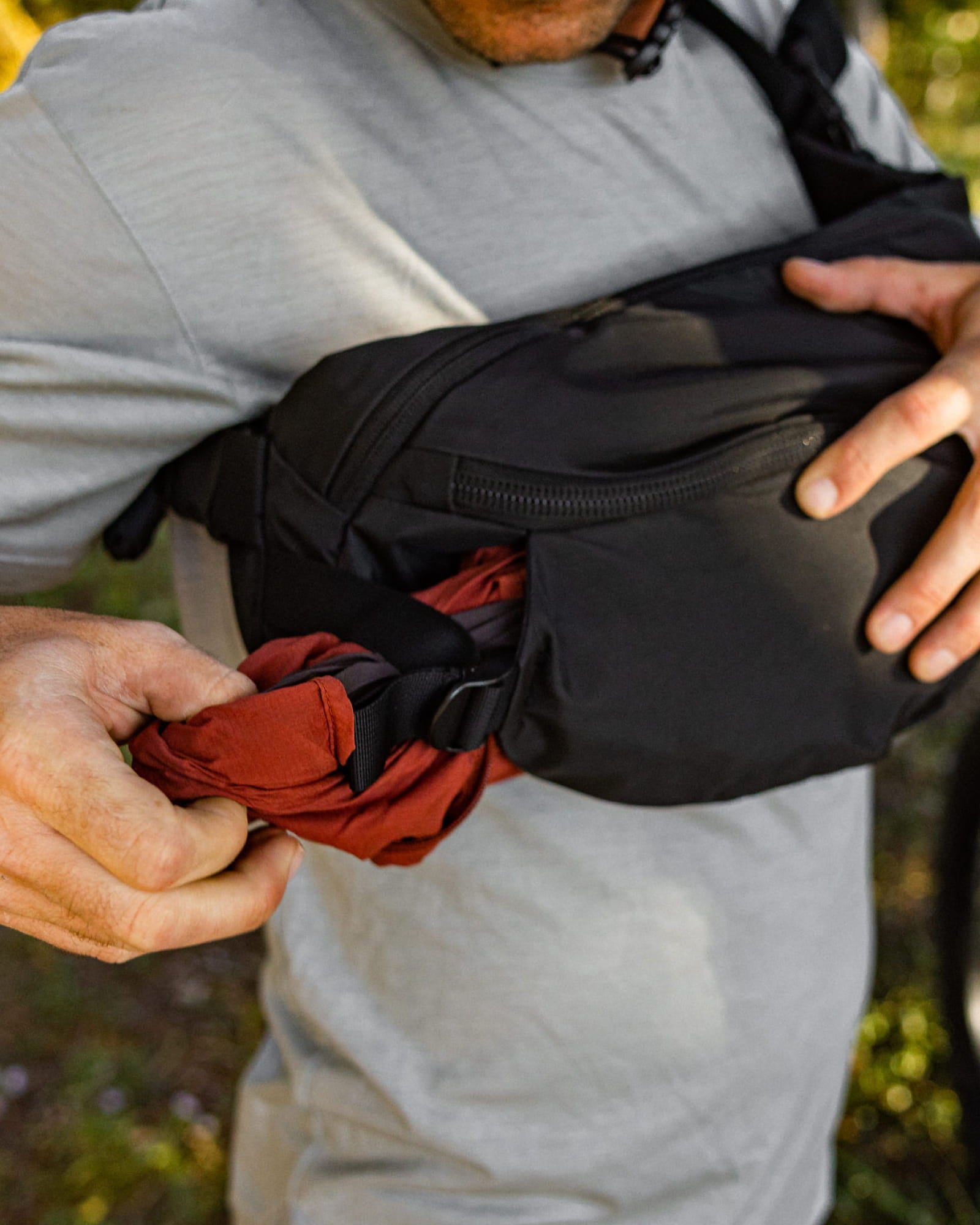 MOUNTAIN Hip Pack Stuff Sleeve