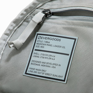 MOUNTAIN Panel Loader 22L - Solution Dyed Black - style label