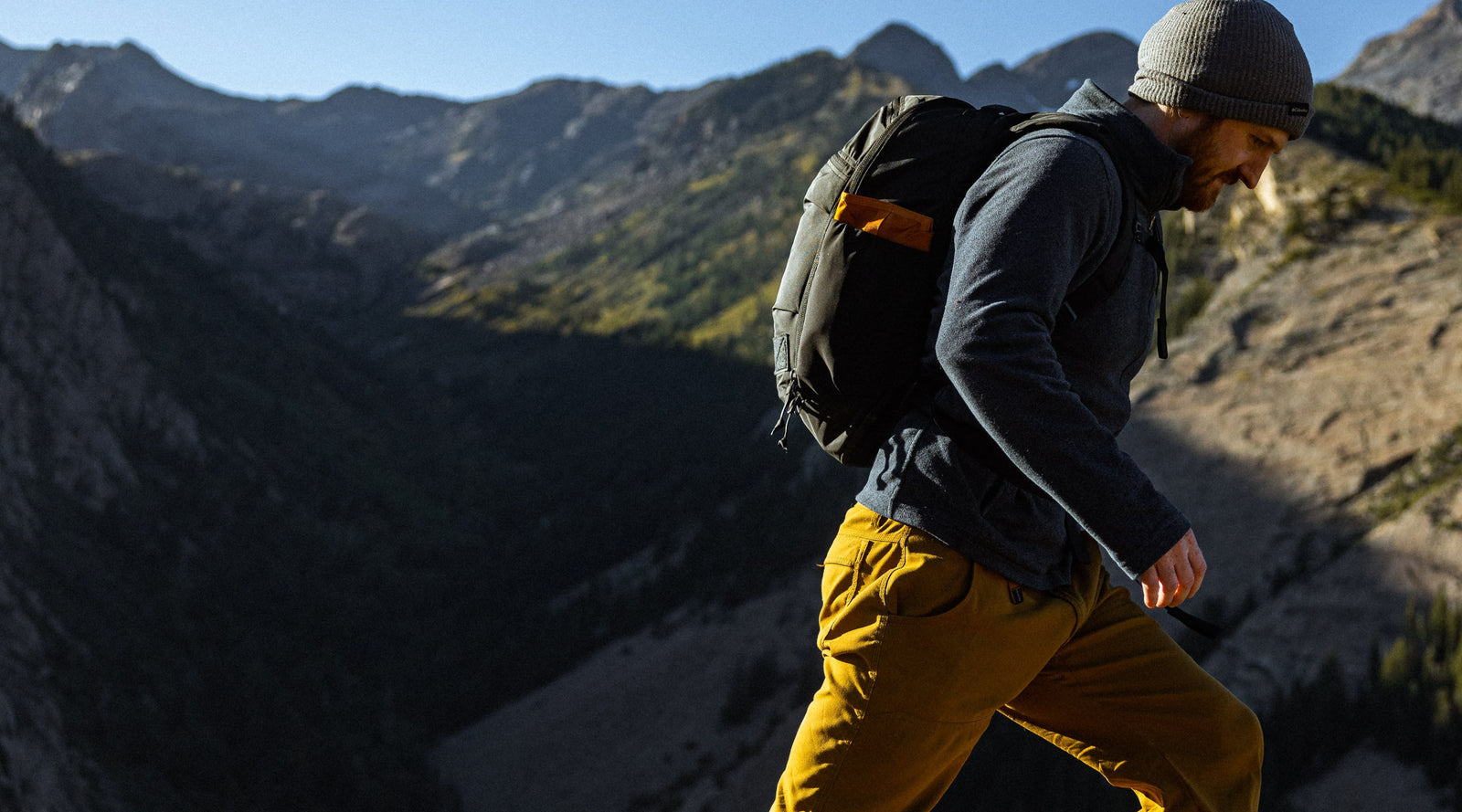 Mountain Panel Loader 22L Ergonomic Harness