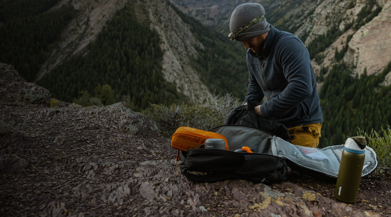 Mountain Panel Loader 22L Panel Loading Design