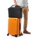 Transit Briefcase 20L - Solution Dyed Black - luggage pass through