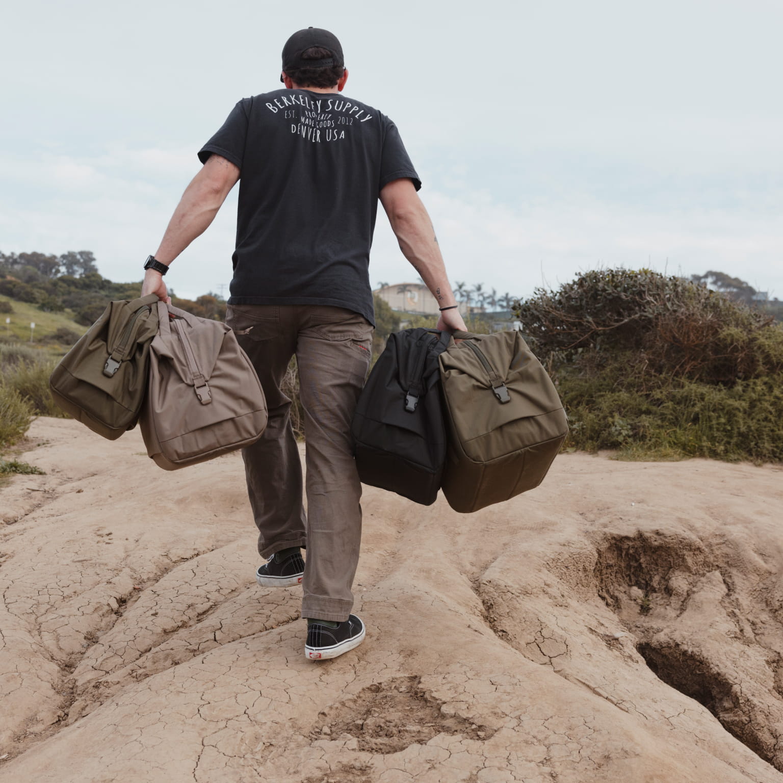 Transit Duffel 35L in OD Green grid all in hand [13014d-ODG]