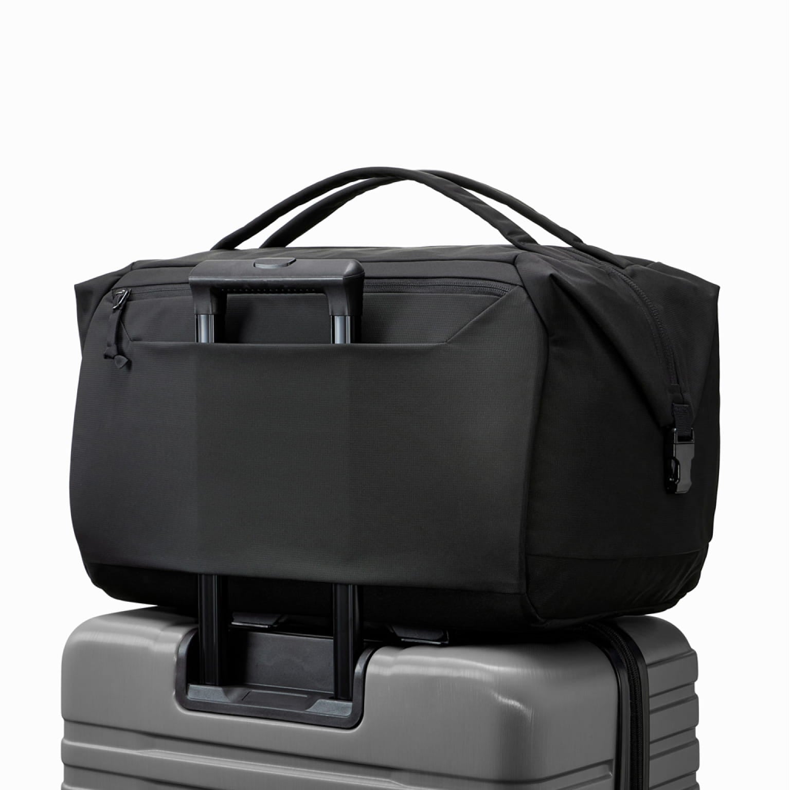 Transit Duffel 35L in Solution Dyed Black - luggage pass through [13014d-SBK]